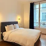 Central Champs Élysée - High Luxury 2 Bedroom Apartment